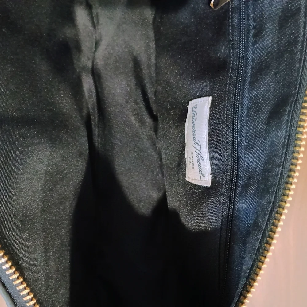 Universal Thread Black Mini Bag with Gold Chain - Picture 6 of 7